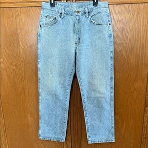 Wrangler light blue jeans Waist 34 x 28